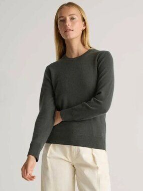Quince Mongolian Cashmere Crewneck Sweater in Moss, Size M
